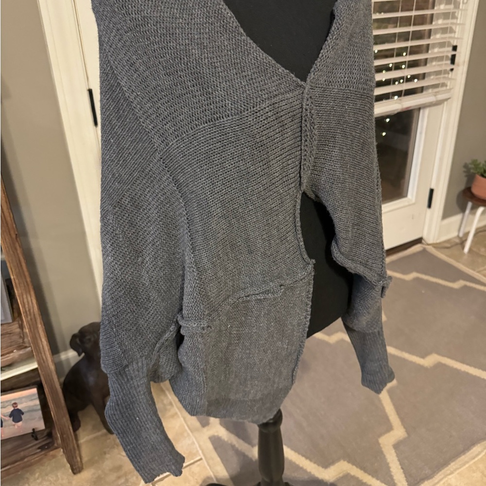 Grey woven LS sweater. One size. - Picture 2 of 5